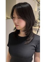 アム(amu)&nbsp;ミディアムレイヤー/ハッシュカット／韓国レイヤー