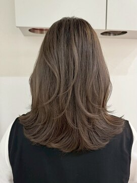 ムード(MOOD,) 暗めカラー/グランマッシュ[レイヤーカット/髪質改善/銀座]