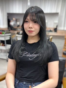 モク(mok) 暗髪でも重たくならないレイヤーカット★yuka