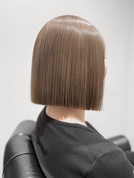 ジエクト 本店(The Ect) ハッシュボブ/ペールベージュ/ホワイトシルバー