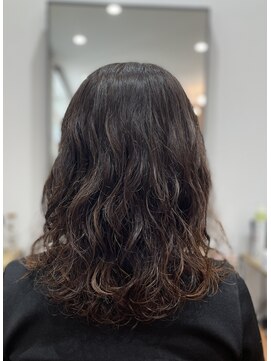 ネコノヒゲ(Neko No Hige) ミディアムパーマ