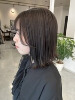 エミュ(emu.)&nbsp;透明感増し増し◎冬のグレージュカラー