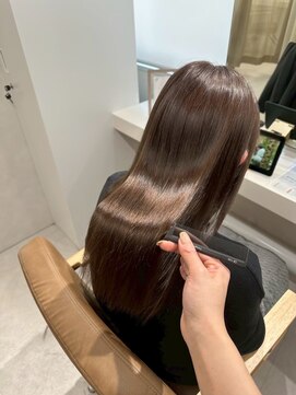 スラッシュホワイト テラッソ前店(SLASH white) 髪質改善/縮毛矯正/トリートメント/姫路