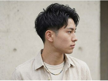 ラグアージュ 本店(RAG AGE)の写真/男性も気兼ねなく通える「メンズ半個室」完備。髪や頭皮の深いお悩みをじっくり話せるプライベートサロン。