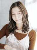 センターパートのAラインミックスカール