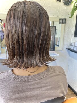シャラ美容室 切りっぱなしハイライト