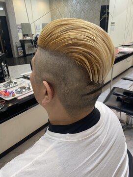 レヴィア(Revia) オールバック モヒカン