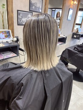 サニー 渋谷(SUNNY) バレイヤージュ、ハイライト、レイヤーロング、グレーベージュ