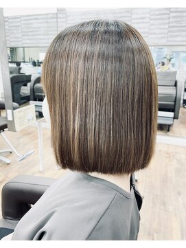 デコル(DecoL.) ストレートボブ(大分ワサダ) ［DecoL.伊東］