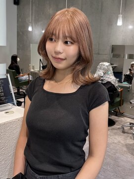 モニカ 栄店(MONIQA) ブラウンベージュ