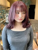 セプト 天神大名(SEPT.)&nbsp;パープル ニュアンスカラー くびれ巻き　ミディアムヘア