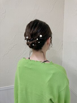 アップル(APPLE) シニヨンヘア