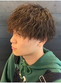 ベージュカラー メンズマッシュ ツイストスパイラルパーマ