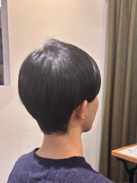 ムーン ティコブラーエ(moon tico brae) フェザーパーマ/シャドウパーマ/刈り上げセンター