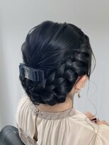 アヴソリューク(Absoluk)&nbsp;編み込みシニヨン