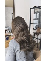 シェデルトーキョー(SHEDEL TOKYO)&nbsp;オリーブベージュ【渋谷/SHEDEL】渡邉智哉
