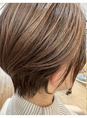 魅力のショートレイヤースタイル
