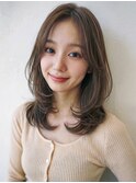大人可愛いブリーチなしハイライトハッシュカットボブディ20代P1