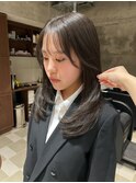 スモーキーグレージュ