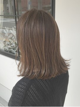 ニカイ(NIKAI.) 【簡単スタイリング】フェザーボブ×大人ヘア