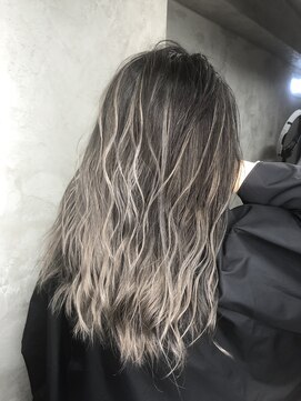 アポロ 横浜駅店(apollo) クッキリバレイヤージュ☆