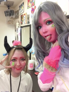 ヘアセットアップス(UP's) 可愛くハロウィンメイク(^-^)/『ハロウィンメイク＋ヘアセット』