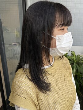 アローム(alom) 黒髪×顔周りレイヤー