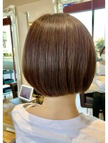 ルッツ(Lutz. hair design)&nbsp;コンパクトなミニボブ【犬山良慈】