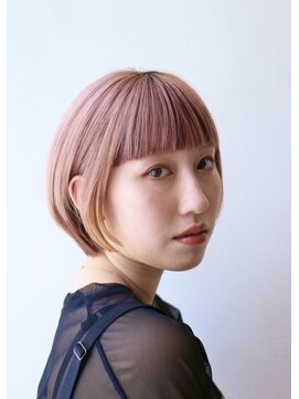 ヤヨイブレインズフェアリー(YAYOI BRAINS fairy) ツヤのあるハイトーンボブ