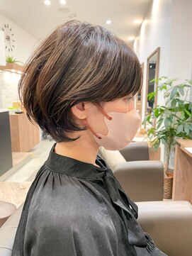 ピークス(PEAKS) 大人ショート/大人可愛い/耳かけショート/シースルー/恵比寿