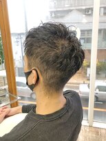 ヘッズ 本八幡店(HEADS)&nbsp;MEN'S HAIR  センターパート　ツイストスパイラル　コンマヘア