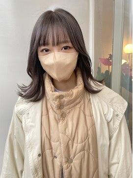 ミテ(mite) creamy グレージュ