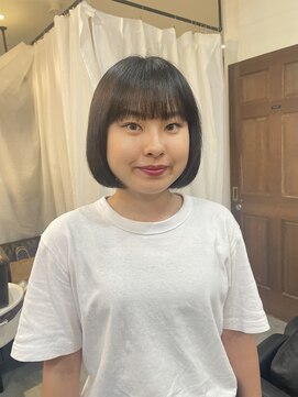 スイート ヘアデザイン(Suite HAIR DESIGN) 20代30代大人可愛い艶感グレージュ切りっぱなしショート