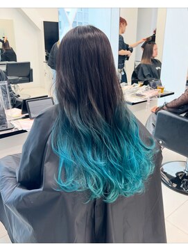 アライブ キチジョウジ(ALIVE Kichijoji) 【ALIVE吉祥寺】ターコイズブルーグラデーションカラー