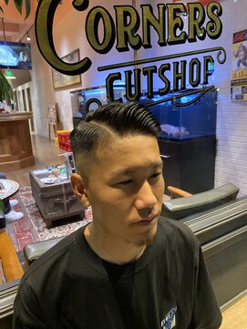 フォーコーナーズ(Four Corners) 漢  7：3   サイドパート