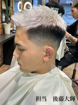 ムア(MUA) フェザーアップ ホワイトカラー