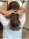 ナチュラルハイライトカラーのシアーベージュ