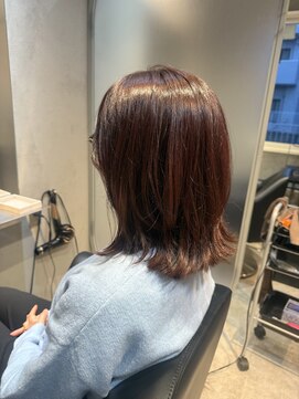 ファブ バイ ルミ(Fab by Lumi) ミディアムくびれレイヤーカット×ローズカラー