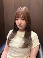 棗&nbsp;田辺／ぱっつん前髪の艶ブラウンレイヤー