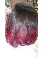 ヘア サルーン ジゴレッタ(Hair Saloon Gigoletta) カシスカラー