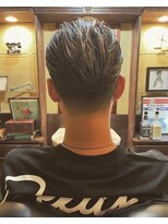 トウキョウバーバーヴァッシュ 神保町店(Tokyo Barber VASH) ツーブロック7:3
