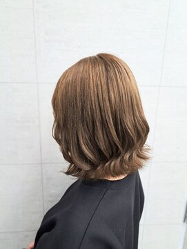 ノミネーション(Nomination) アッシュベージュ