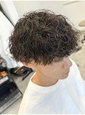 波巻きパーマセンターパートツイストパーマメンズマッシュパーマ