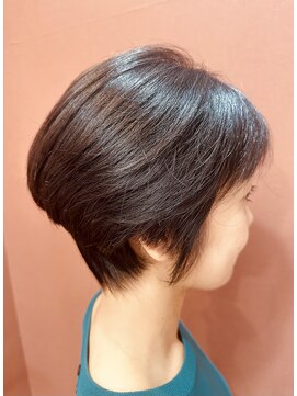 リアル(REAL) フェミニンなレイヤーボブ