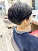 カッコかわいい刈り上げハンサムショート