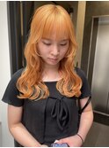 ペールオレンジ