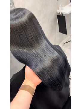 レイズアンダーバーホワイト(RAISE by _WHITE) 艶髪/髪質改善/透明感/レイヤーカット