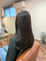 ウィスカーヘアー(whisker hair) ロングレイヤー バイオレットカラー