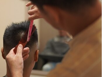 ボンズノセ(bonds nose)の写真/バーバーならではの技術・センスで、一人一人に合わせたスタイルをご提案！髪のお悩みも解決に導きます★