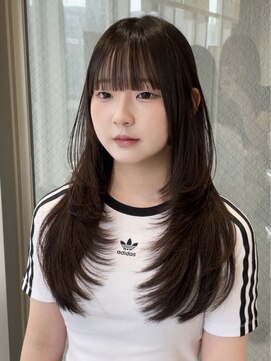 やわらかく揺れる“ロングレイヤー”